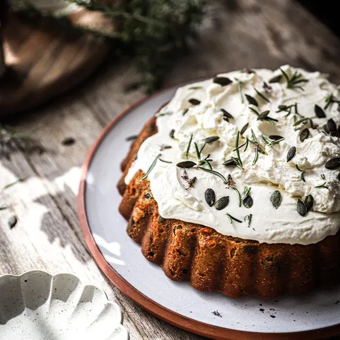 Image représentant Cake salé aux Pois Chiches, comté et tomates séchées