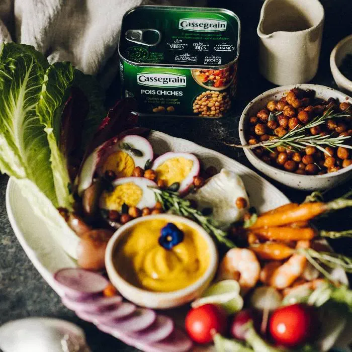 Image représentant Pois-chiches et légumes de saison, cabillaud avec sa mayonnaise safranée